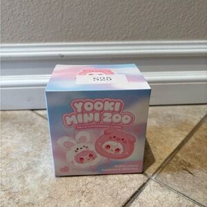 Yooki Little Zoo 7th generation mobile phone lanyard plush blind box.